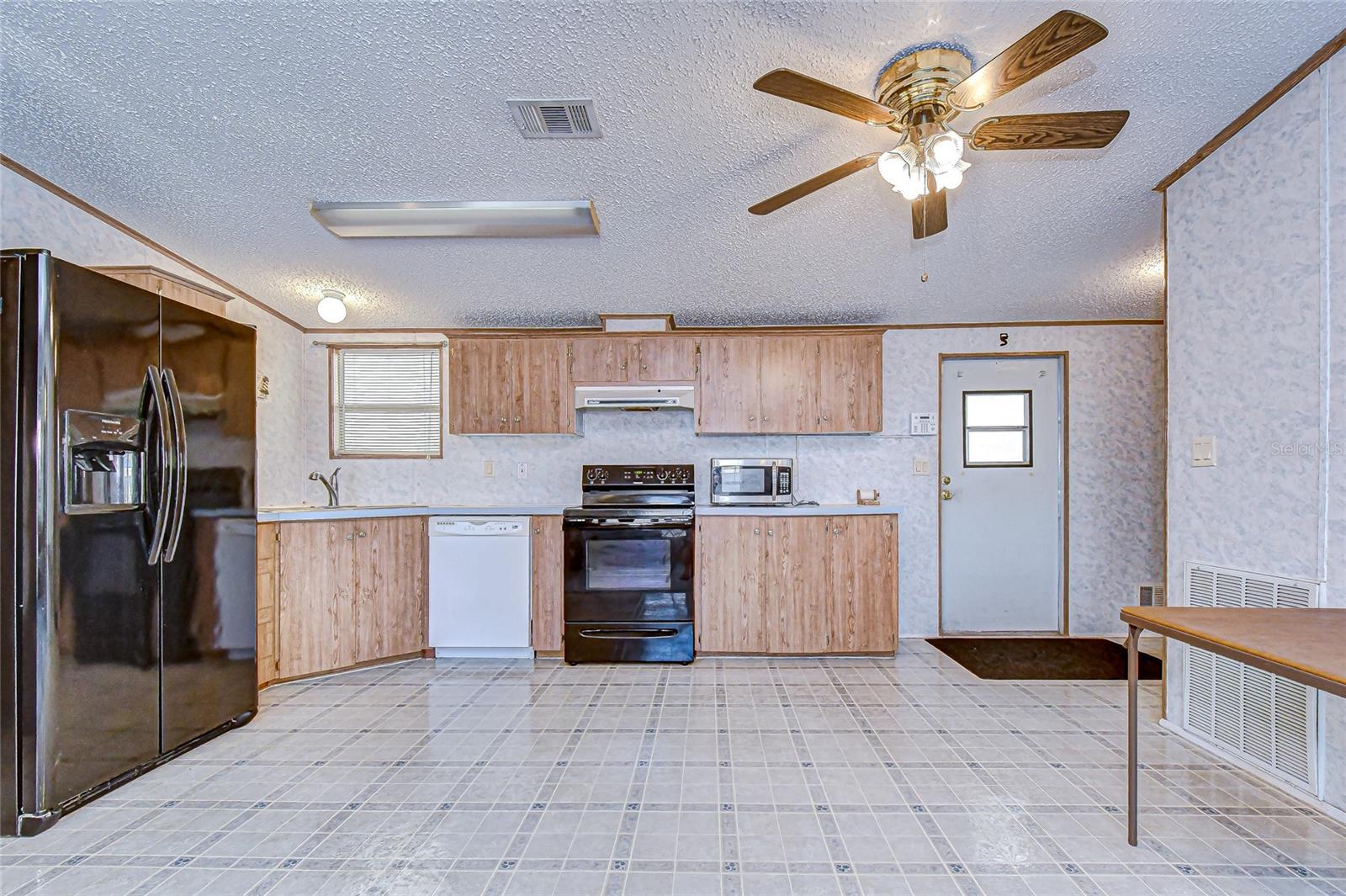 Image 6 of 46 For 6246 Midland Street