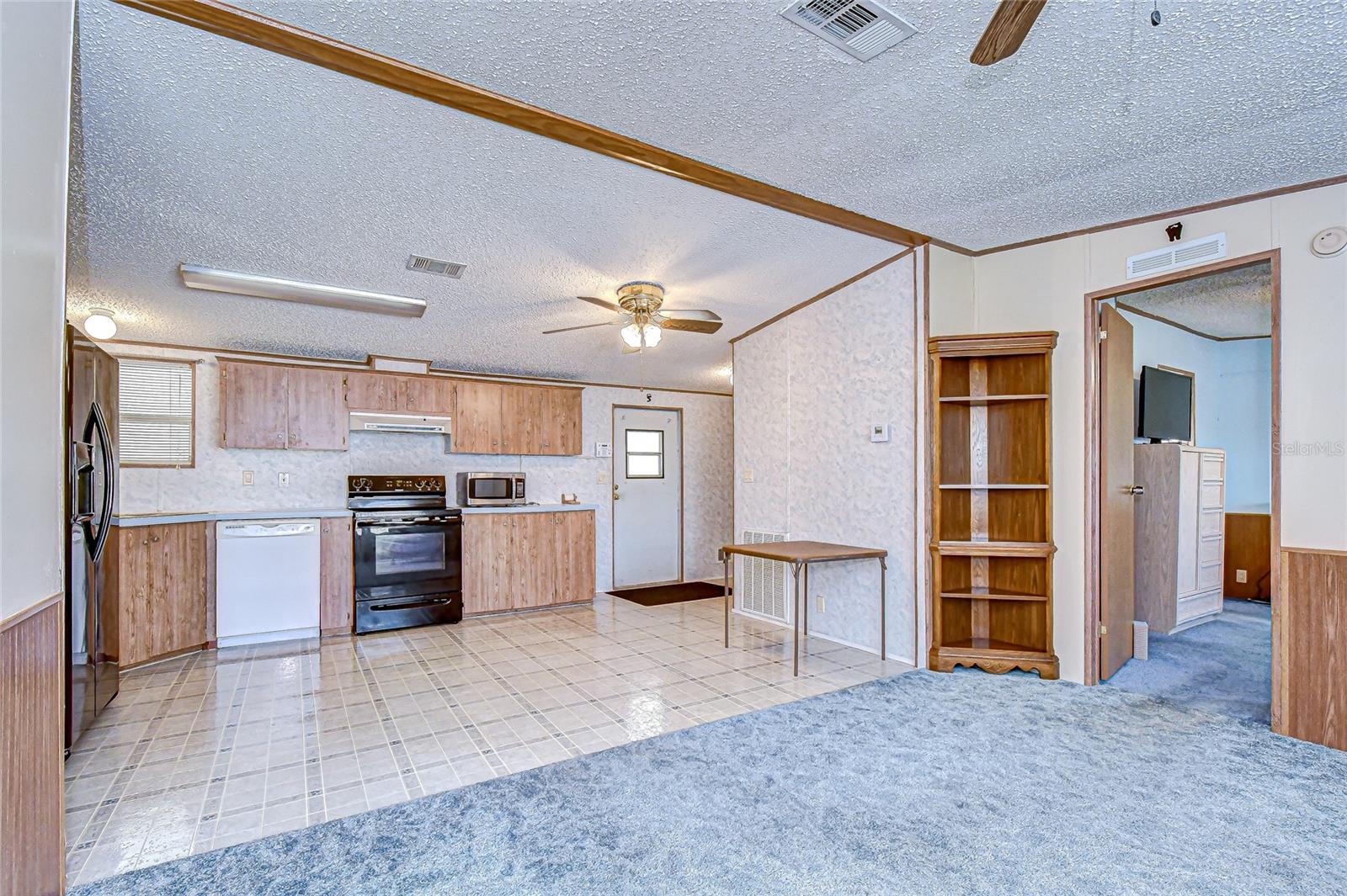 Image 9 of 46 For 6246 Midland Street