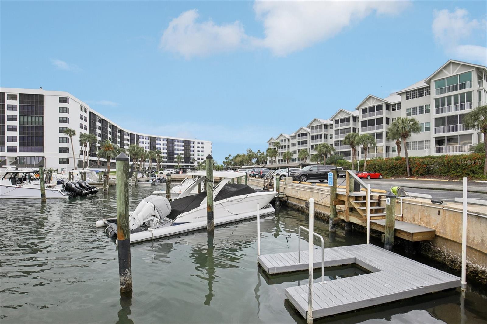 Image 30 of 32 For 5855 Midnight Pass Road 227