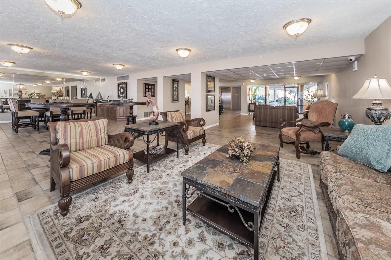 Listing photo id 10 for 17940 Gulf Boulevard 7b