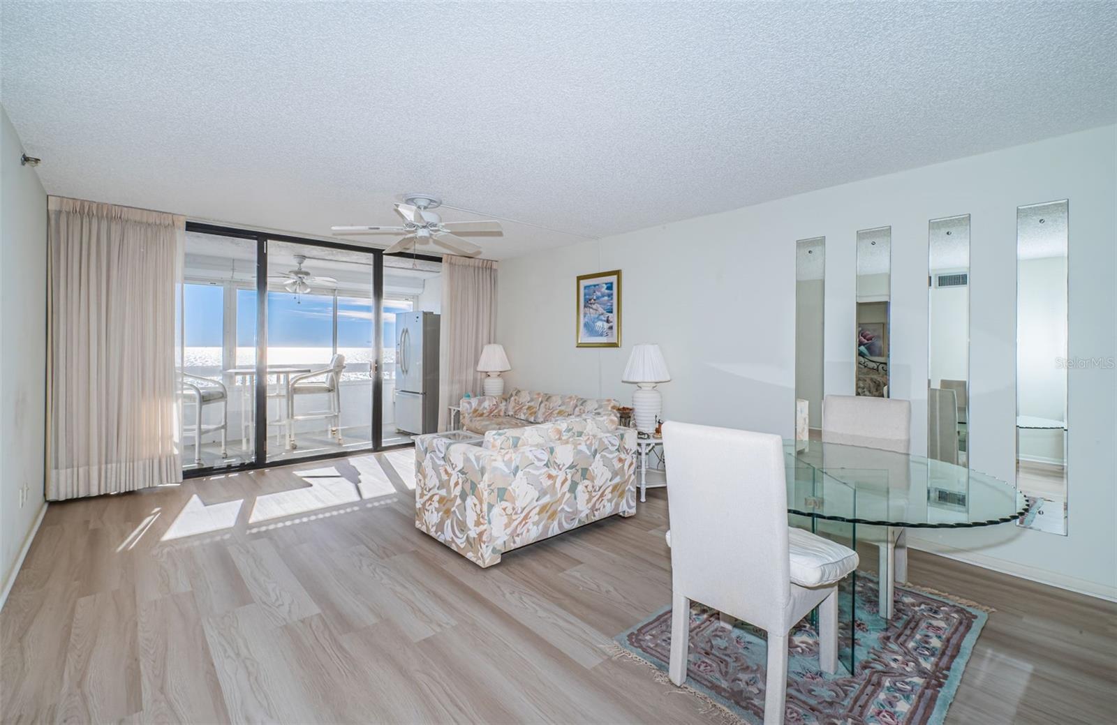 Listing photo id 13 for 17940 Gulf Boulevard 7b