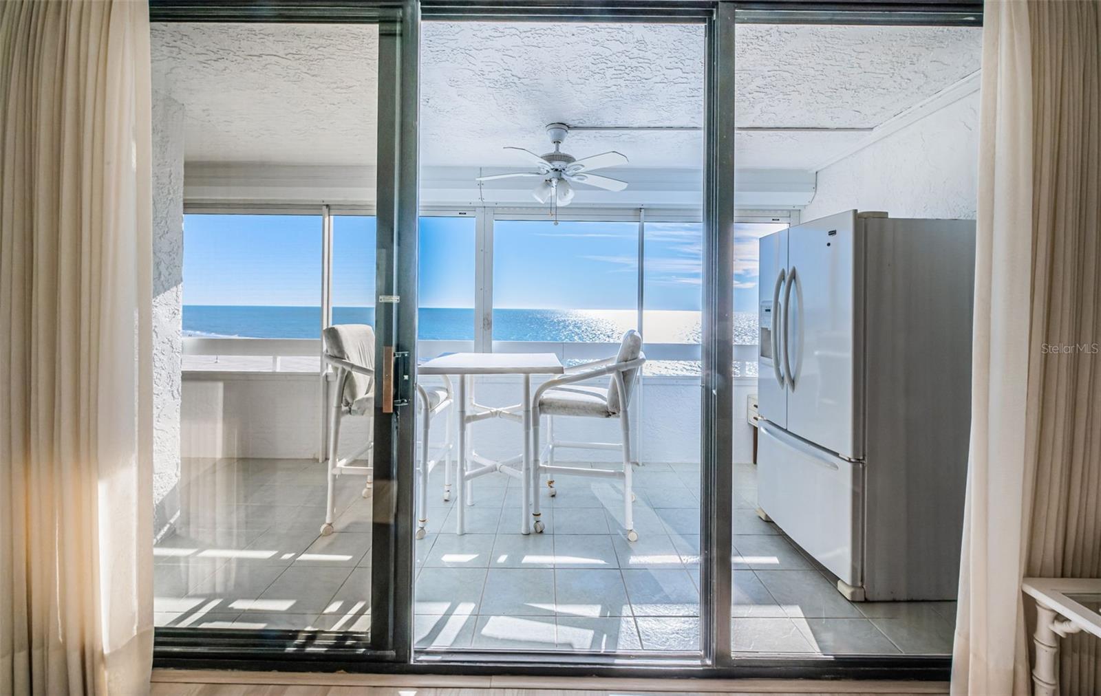 Listing photo id 17 for 17940 Gulf Boulevard 7b