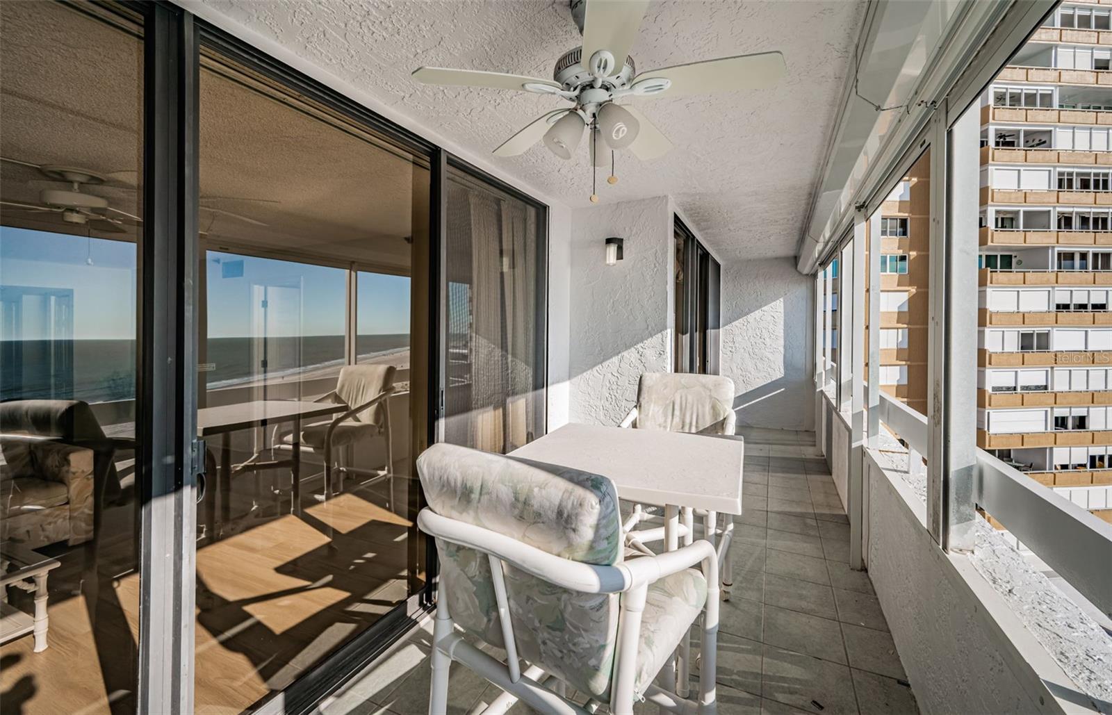Listing photo id 21 for 17940 Gulf Boulevard 7b