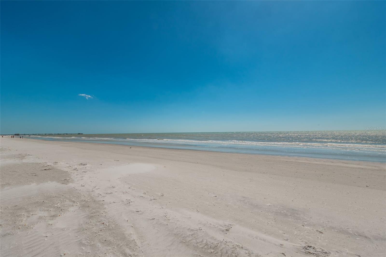 Listing photo id 48 for 17940 Gulf Boulevard 7b