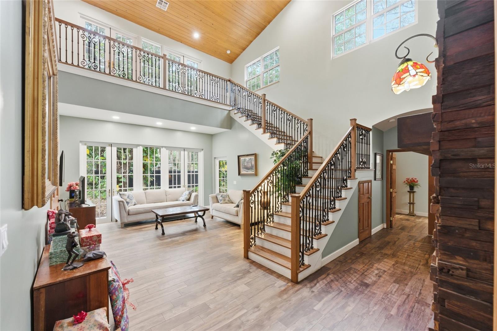 Image 17 of 70 For 2221 28th Way