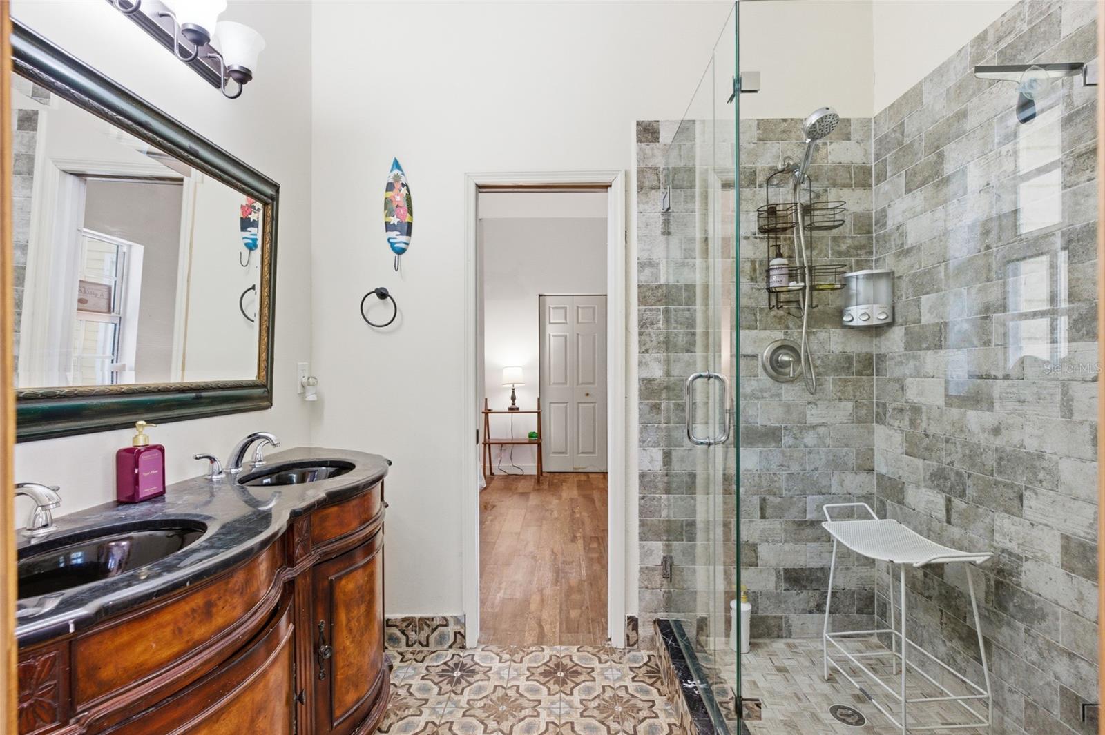 Image 19 of 70 For 2221 28th Way