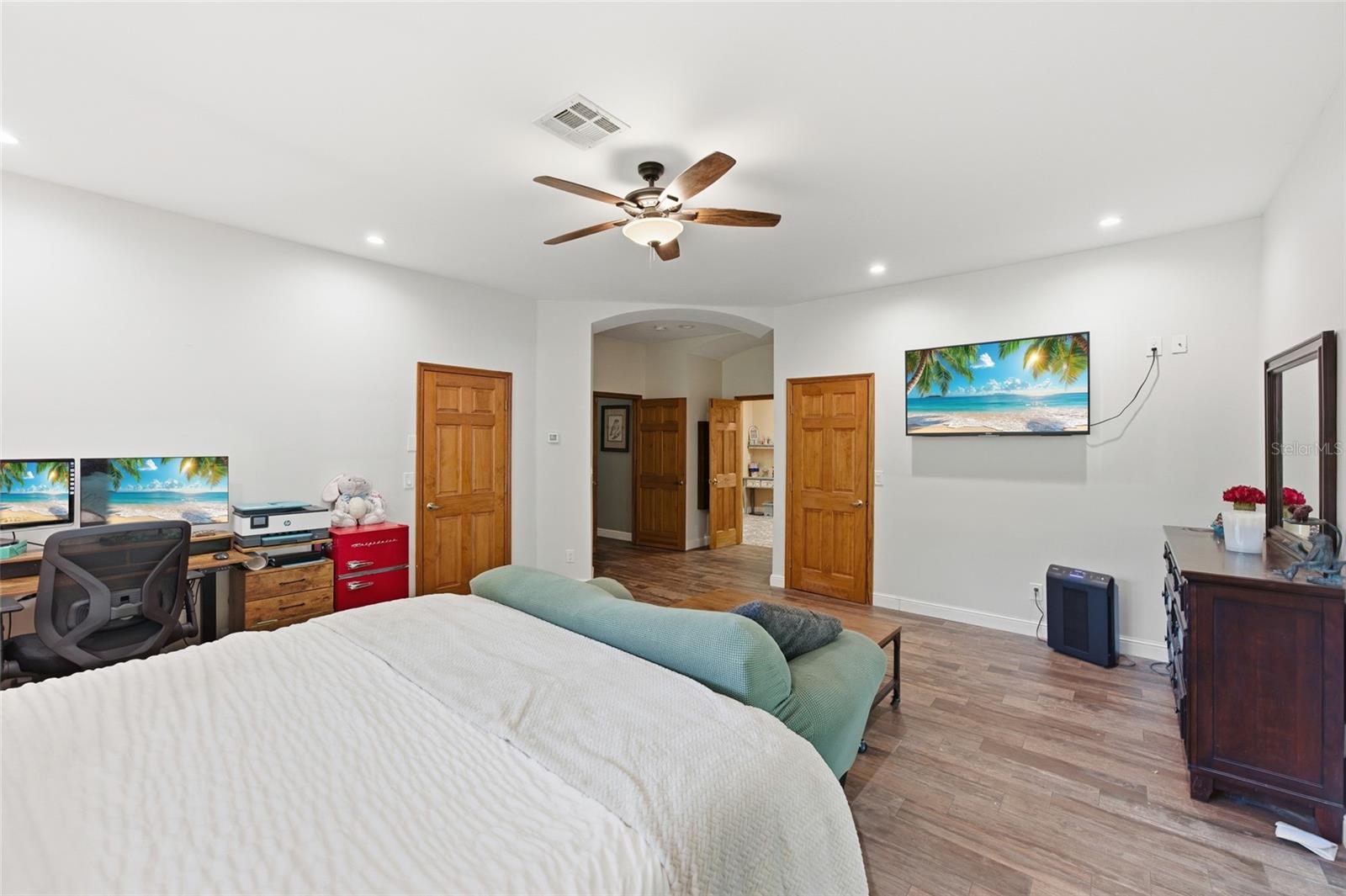 Image 32 of 70 For 2221 28th Way