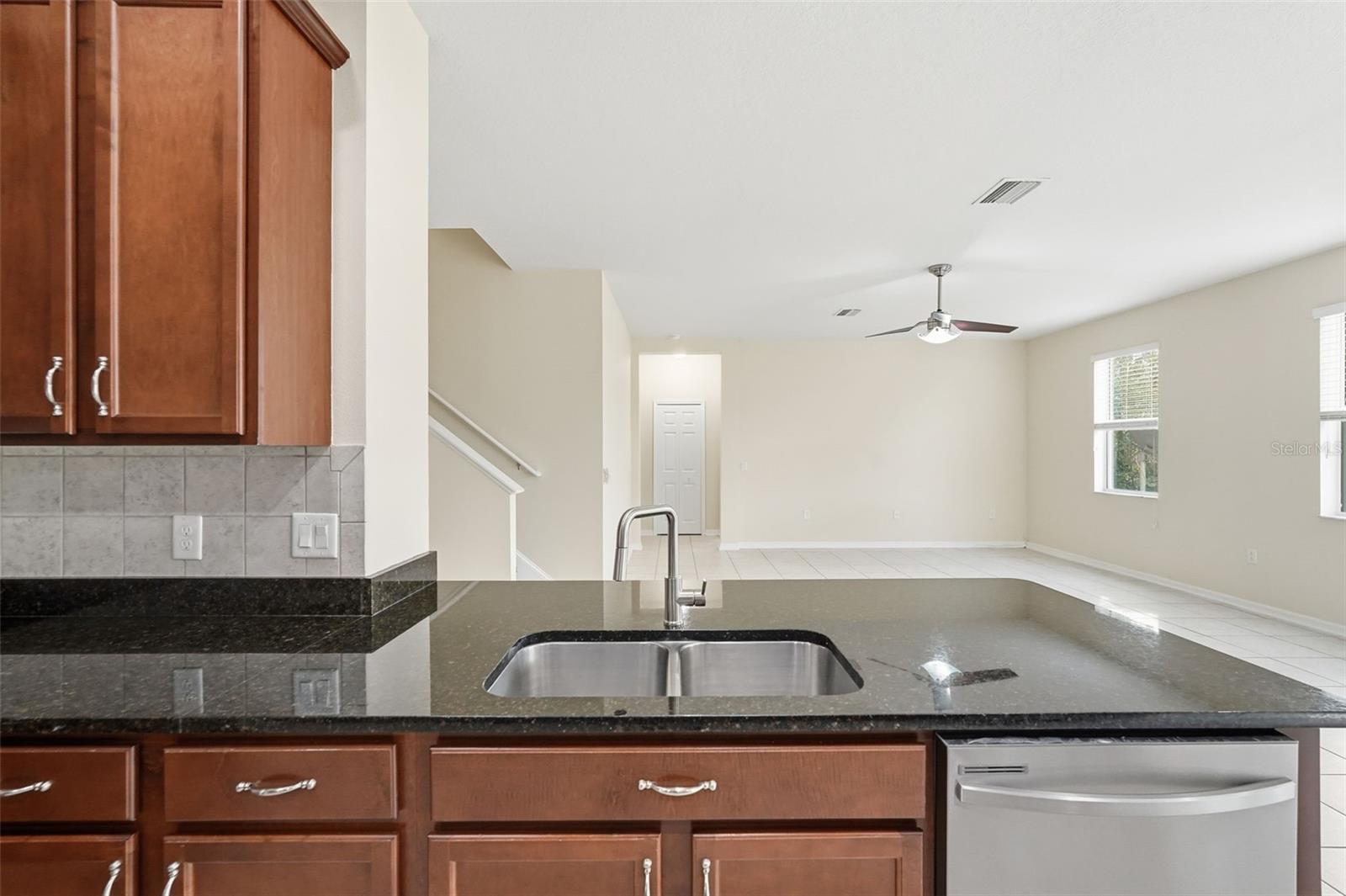 Listing photo id 9 for 20203 Autumn Fern Avenue