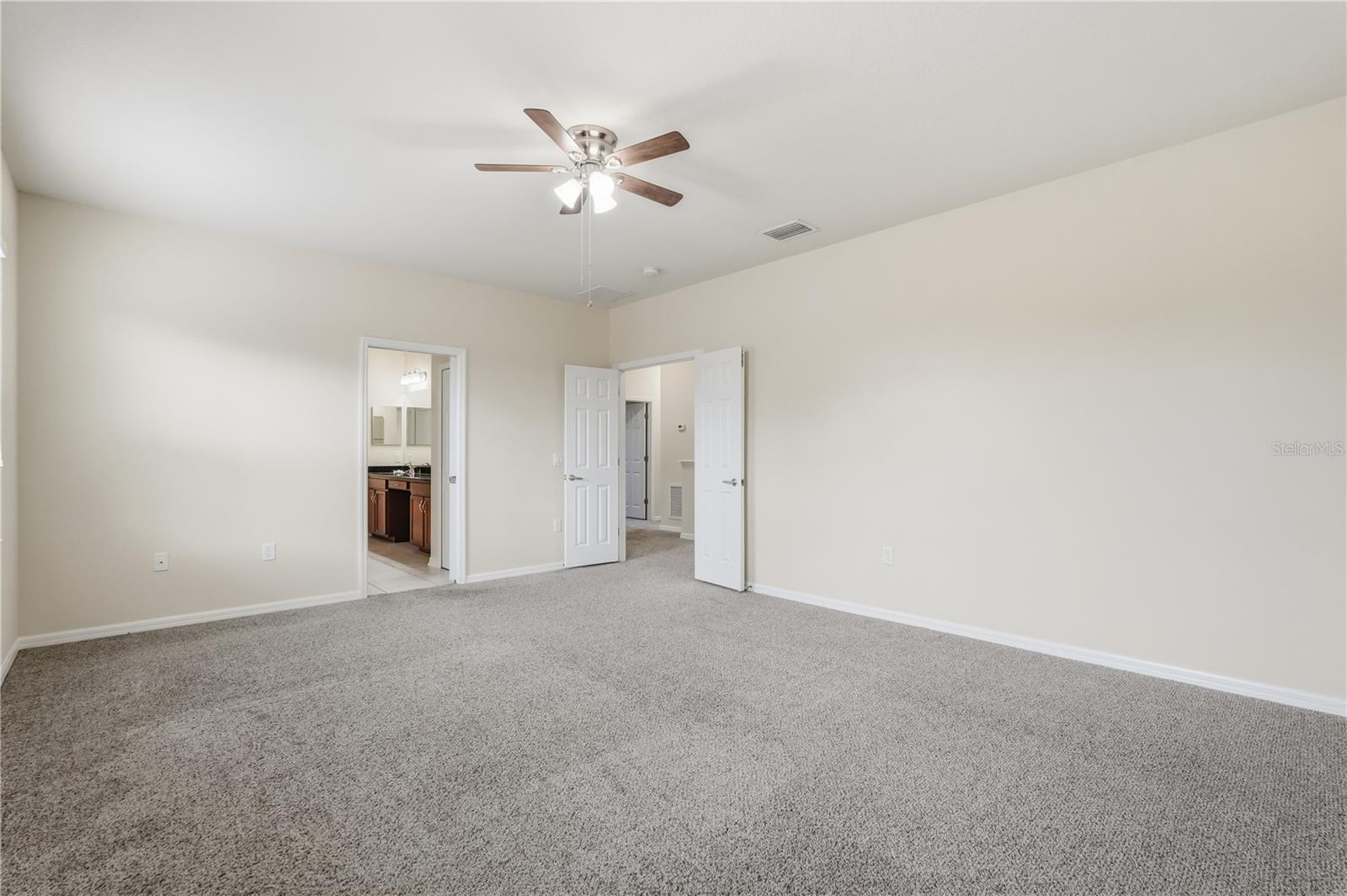 Listing photo id 21 for 20203 Autumn Fern Avenue