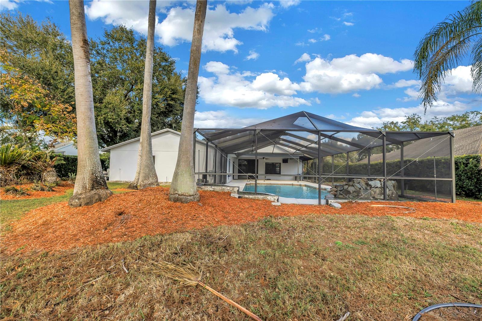 Image 26 of 58 For 8436 Ridgebrook Circle