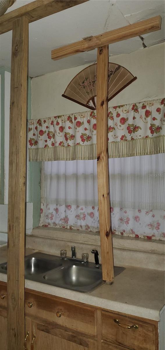 Image 20 of 45 For 2208 Valencia Road