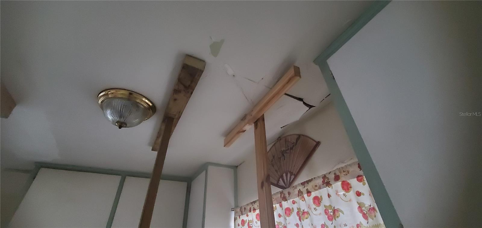 Image 21 of 45 For 2208 Valencia Road