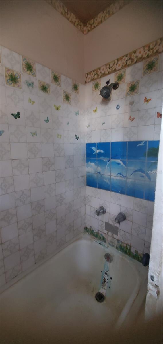 Image 33 of 45 For 2208 Valencia Road