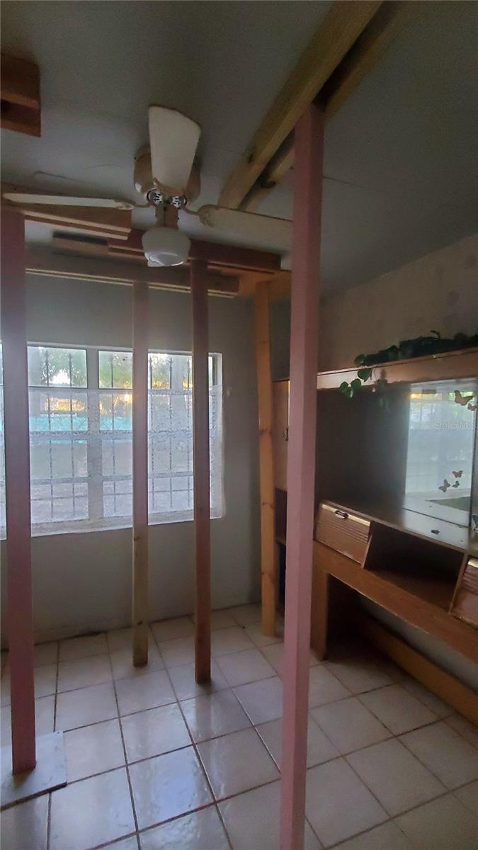 Image 38 of 45 For 2208 Valencia Road