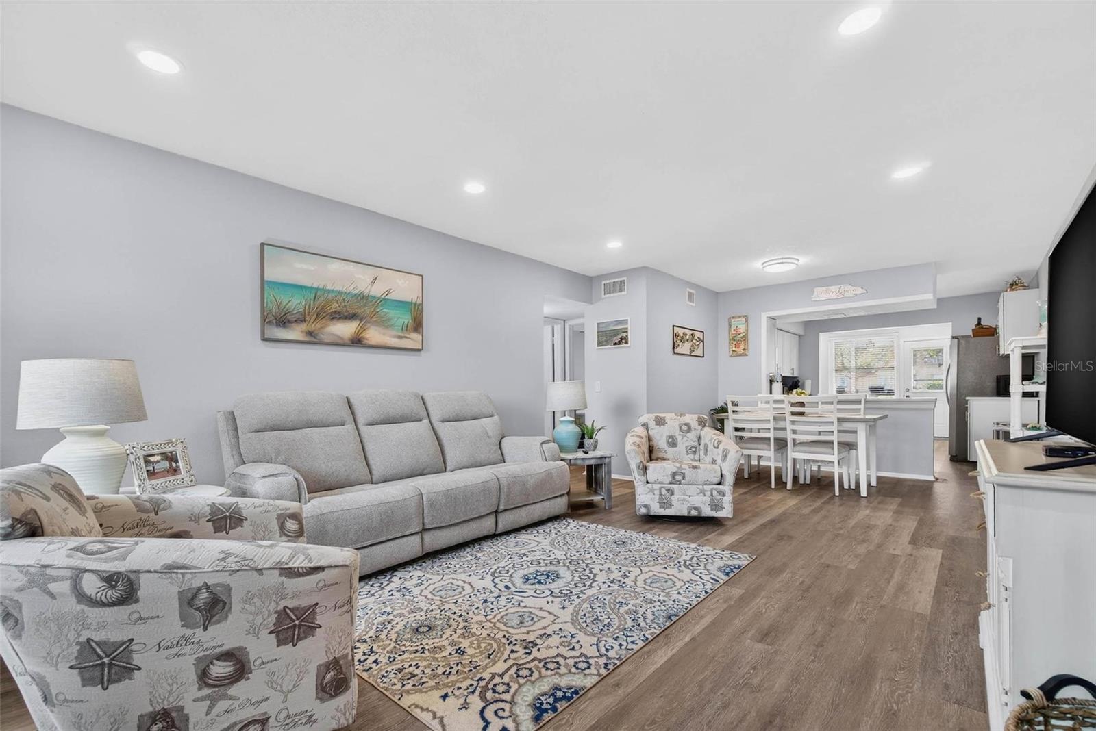 Image 10 of 48 For 2455 Finlandia Lane 3