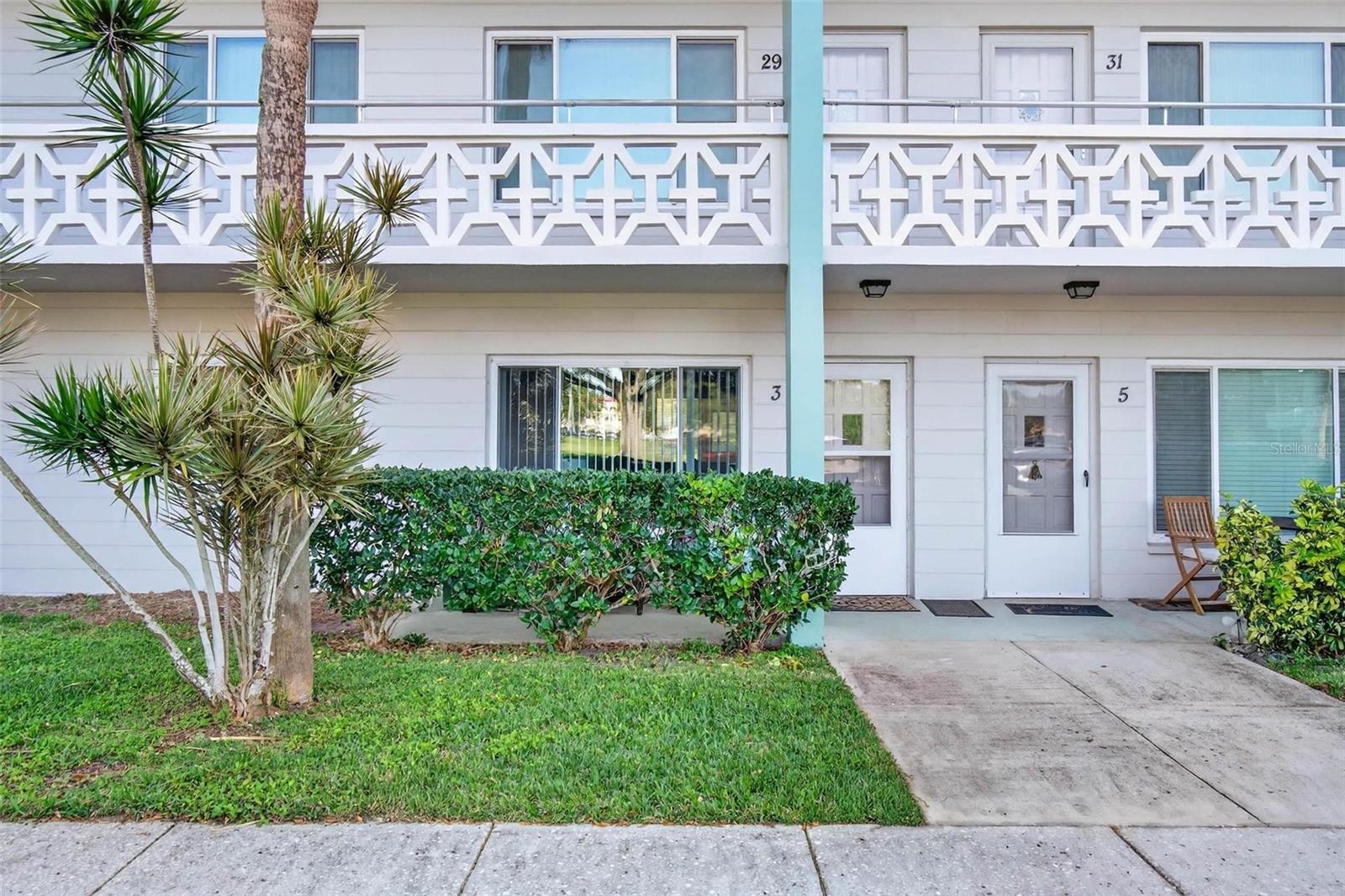 Image 2 of 48 For 2455 Finlandia Lane 3