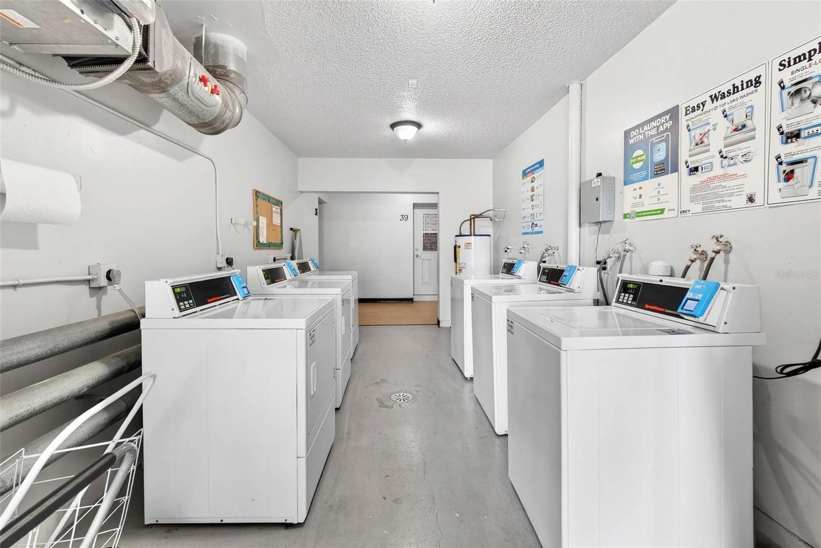 Image 27 of 48 For 2455 Finlandia Lane 3