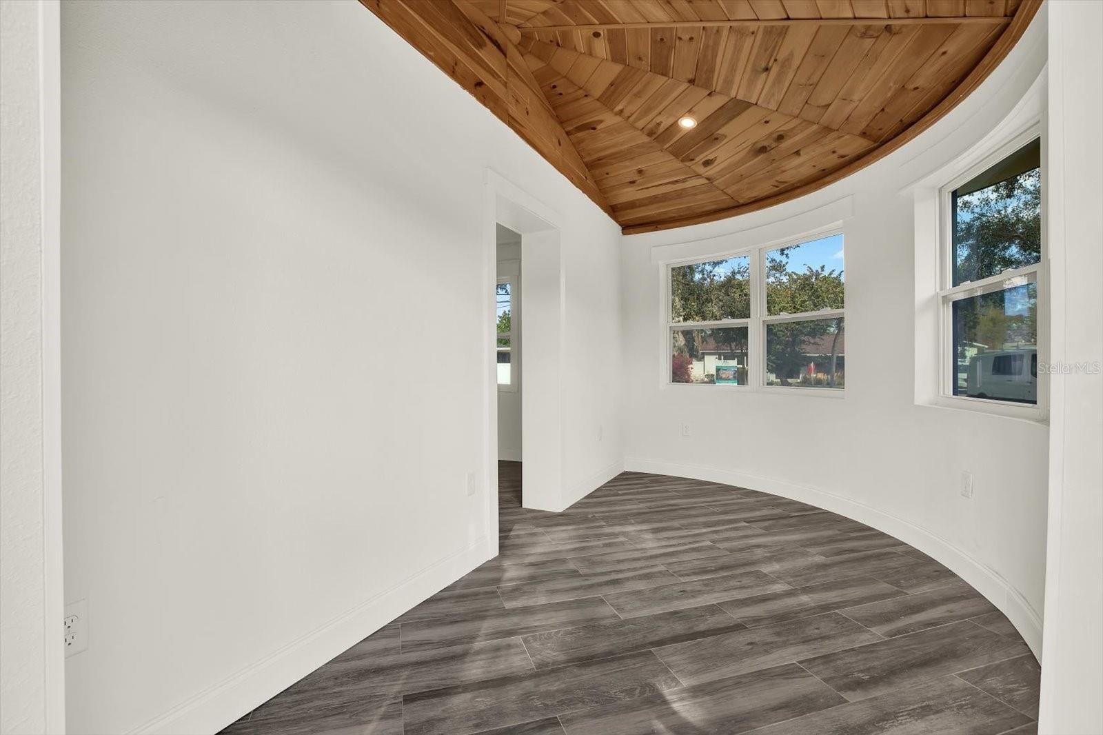 Image 12 of 34 For 1810 Maryland Avenue Ne