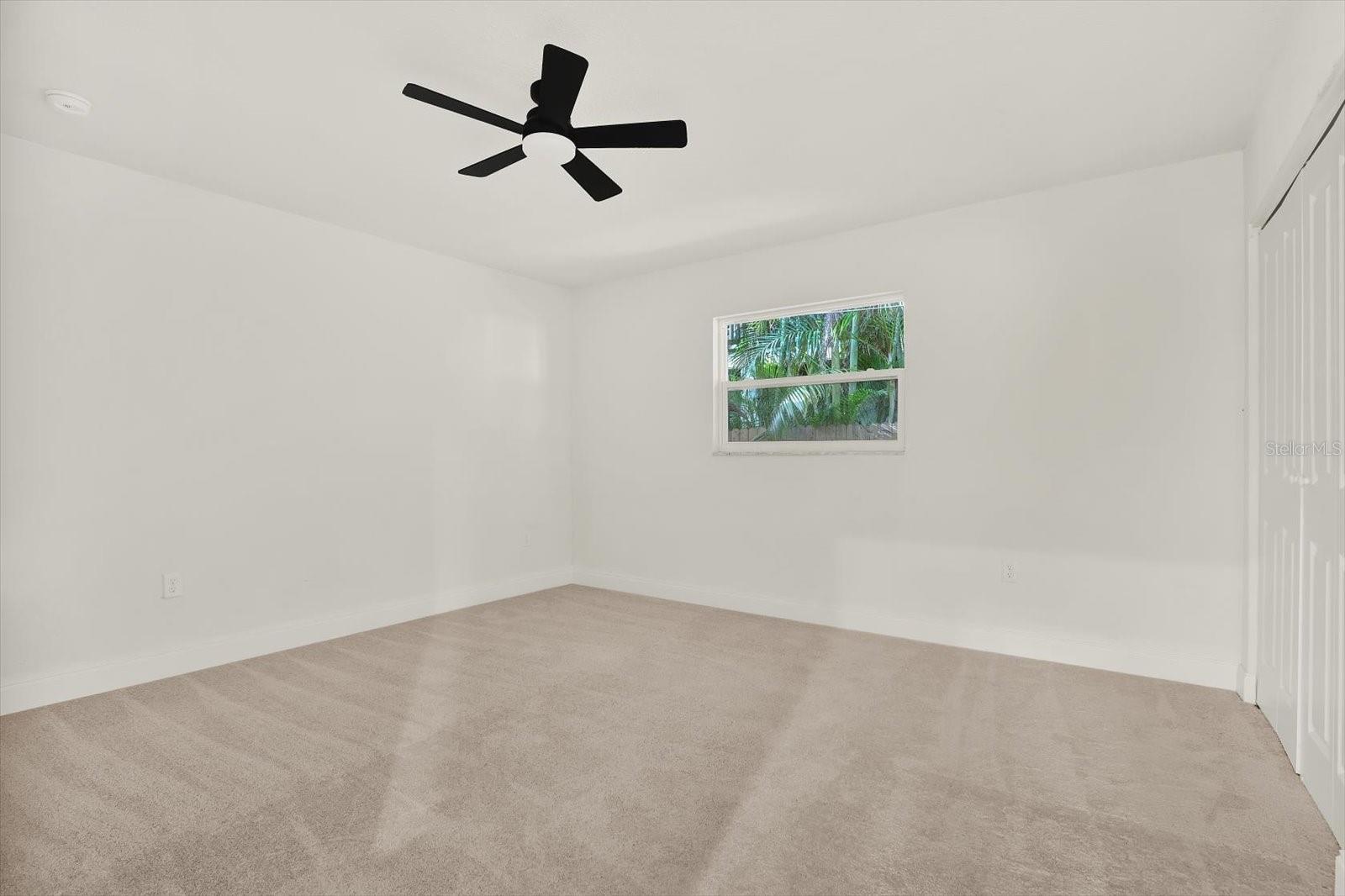 Image 23 of 34 For 1810 Maryland Avenue Ne