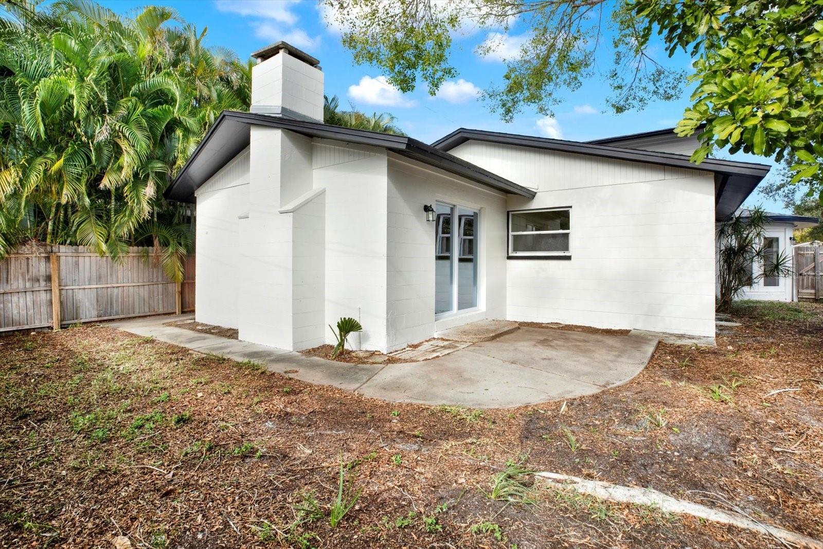 Image 28 of 34 For 1810 Maryland Avenue Ne