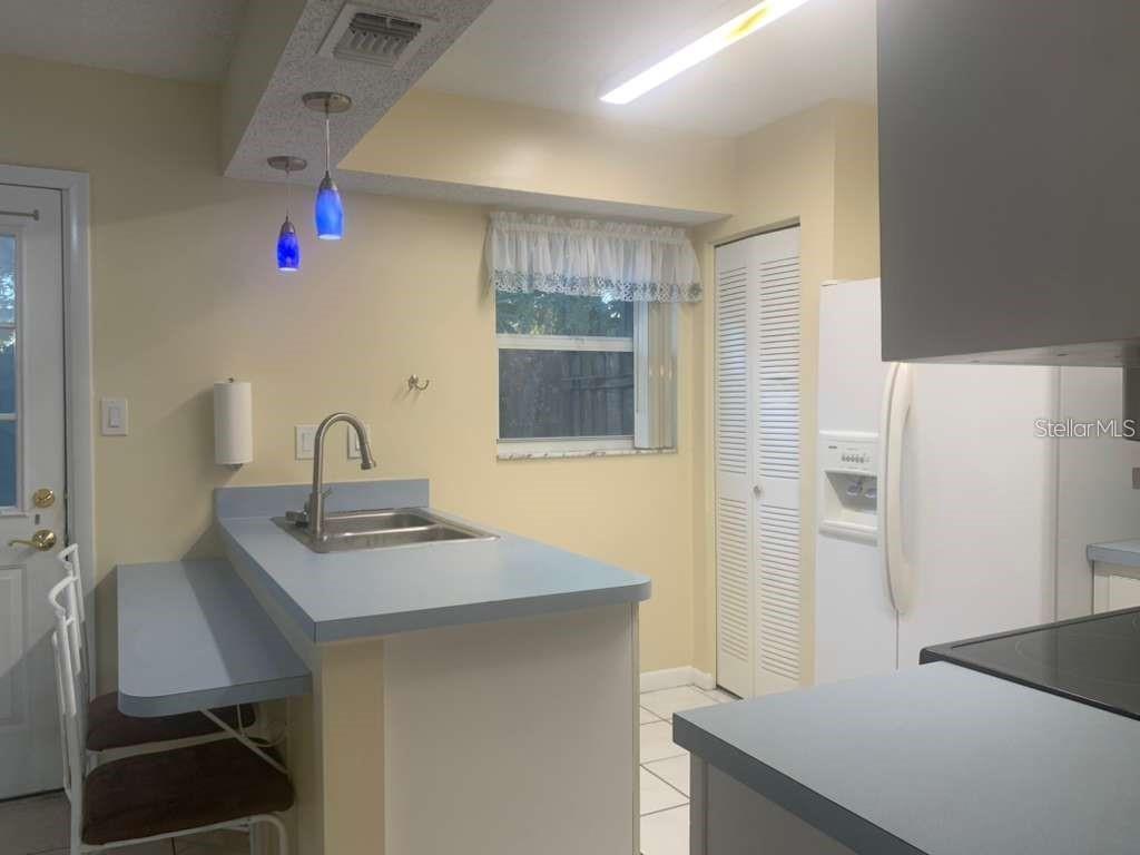 Image 3 of 10 For 1420 70th Street N 1420