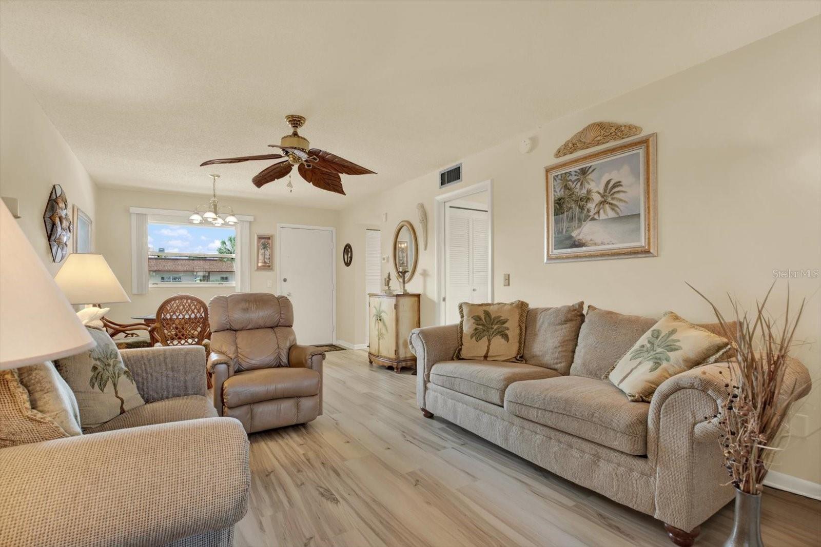 Image 14 of 34 For 2750 Bay Drive 12e