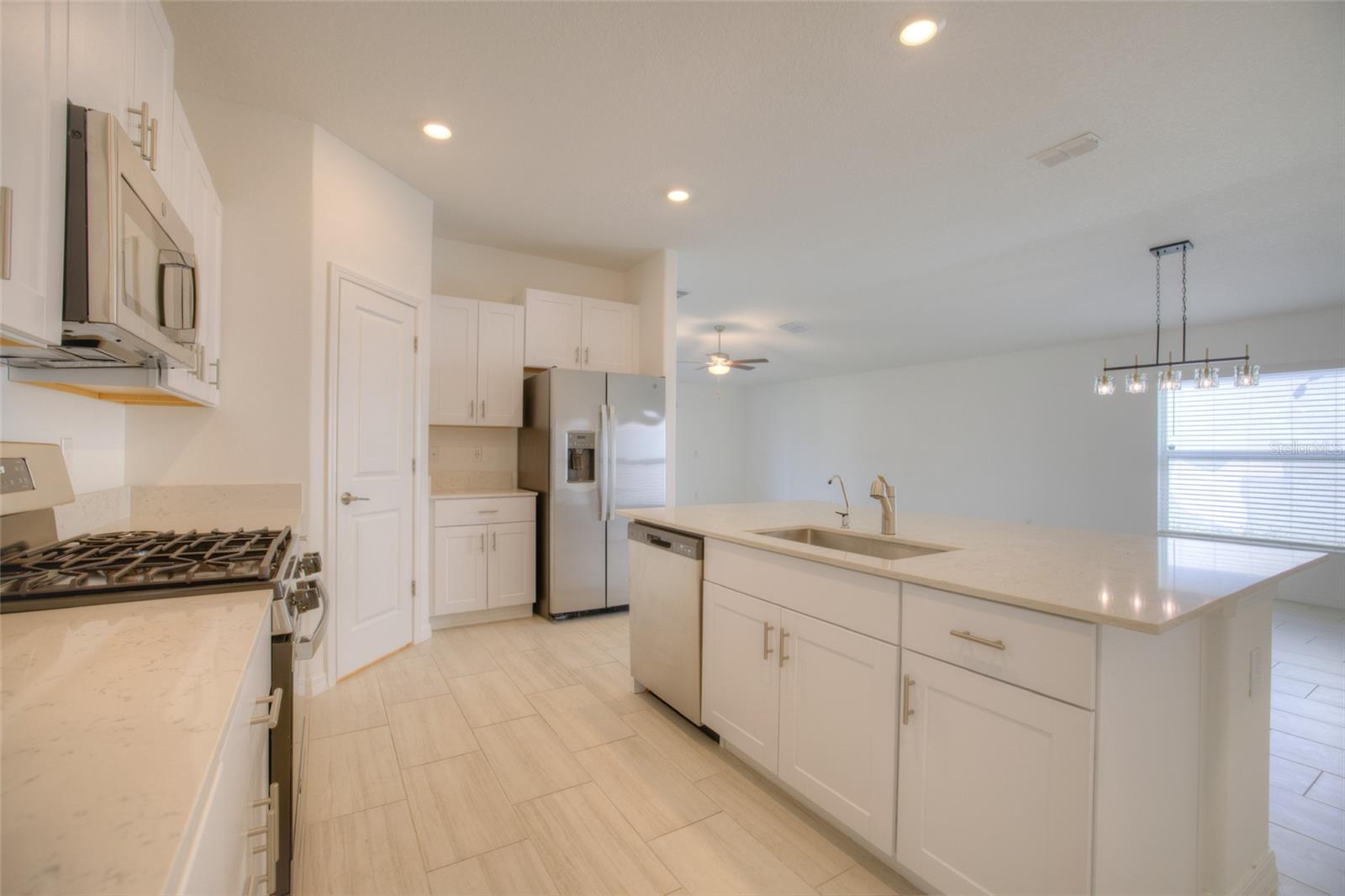 Image 13 of 96 For 12115 Smoky Emerald Terrace