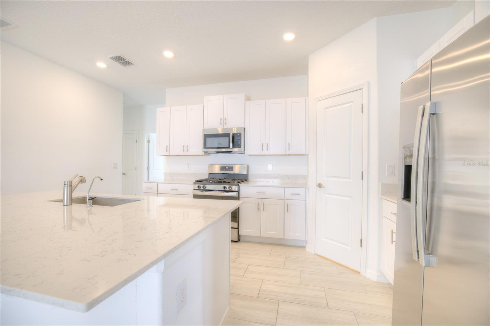 Image 15 of 96 For 12115 Smoky Emerald Terrace