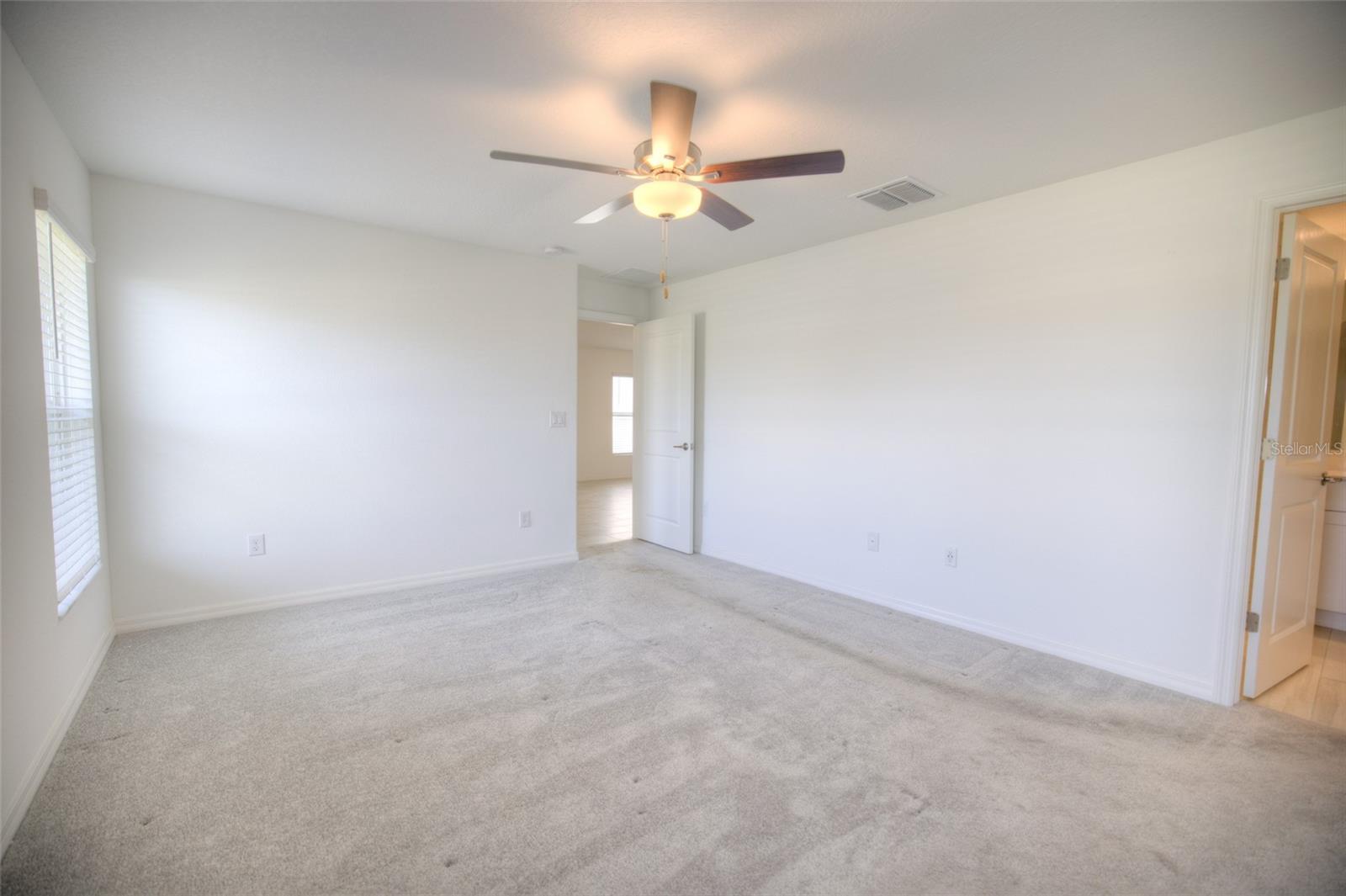 Image 18 of 96 For 12115 Smoky Emerald Terrace