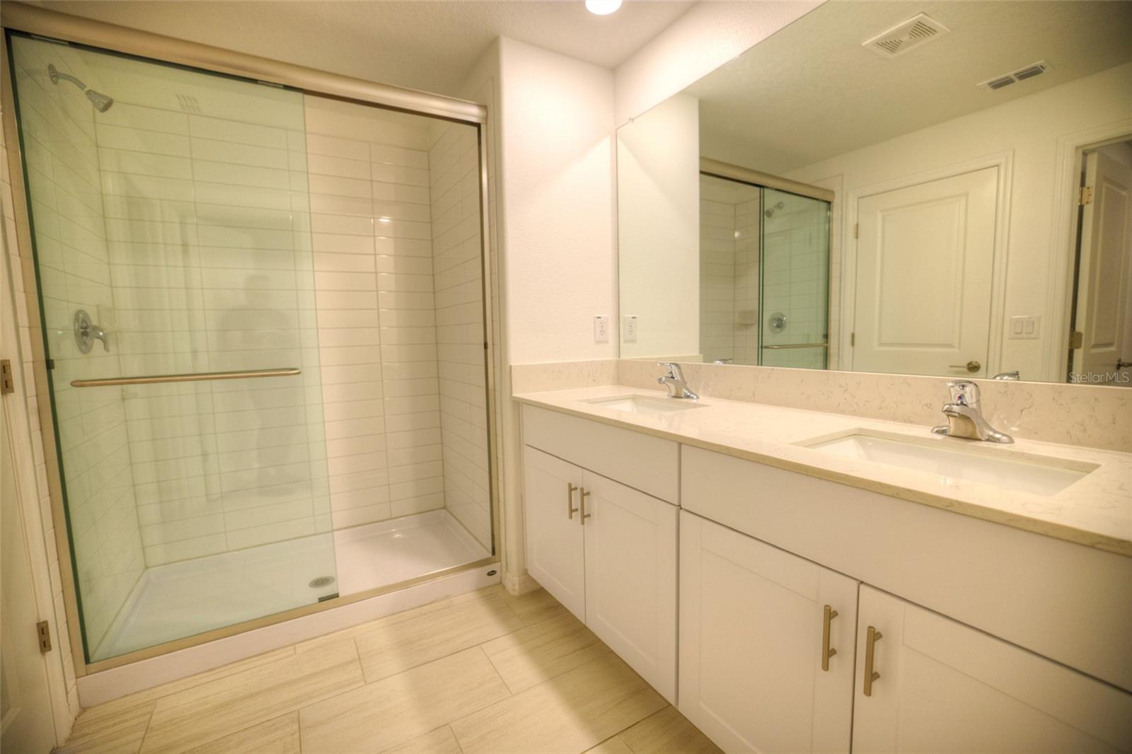 Image 32 of 96 For 12115 Smoky Emerald Terrace