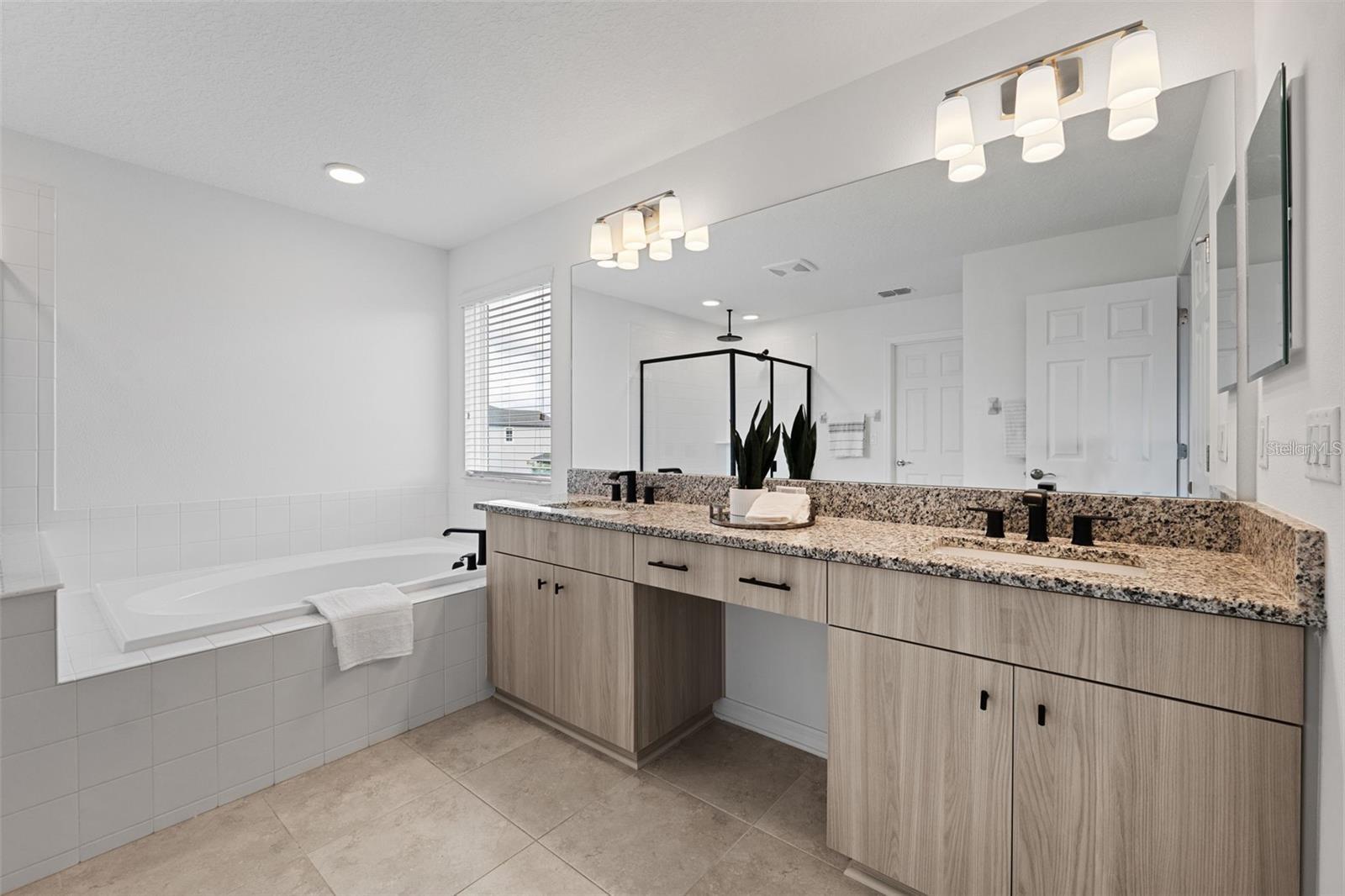 Image 8 of 15 For 33263 Sycamore Leaf Drive