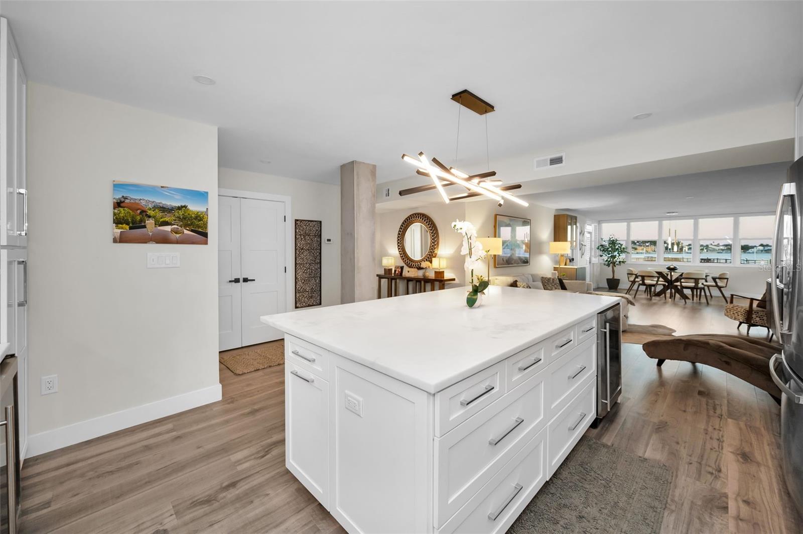 Image 18 of 60 For 5130 Brittany Drive S 101