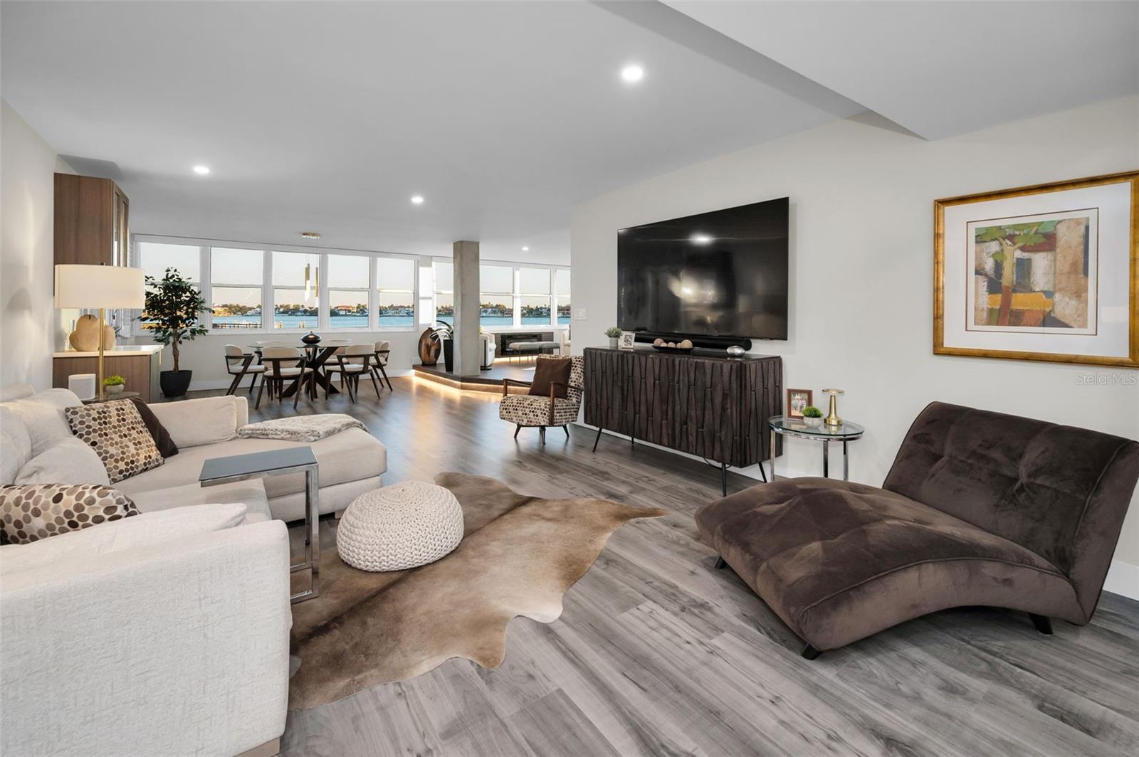 Image 2 of 60 For 5130 Brittany Drive S 101