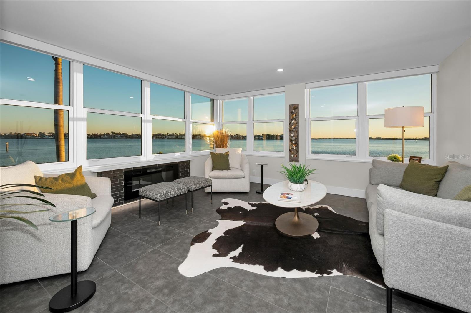 Image 21 of 60 For 5130 Brittany Drive S 101