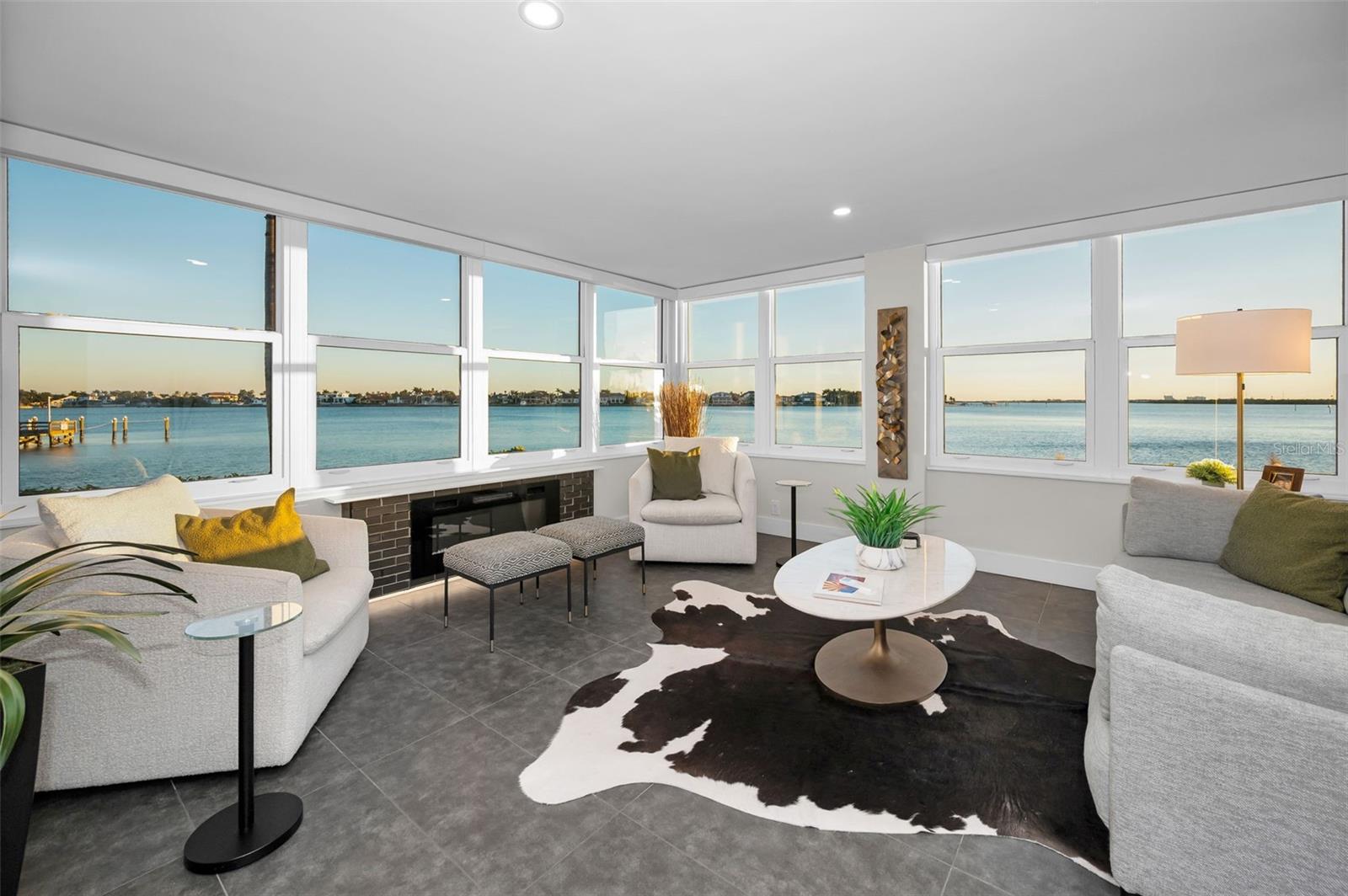 Image 24 of 60 For 5130 Brittany Drive S 101