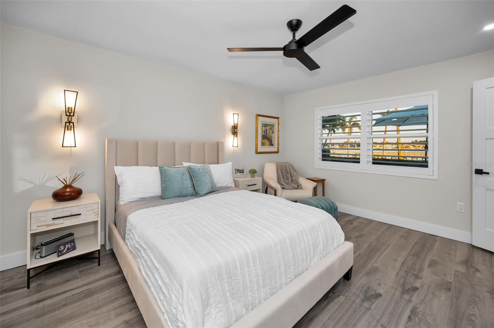 Image 35 of 60 For 5130 Brittany Drive S 101