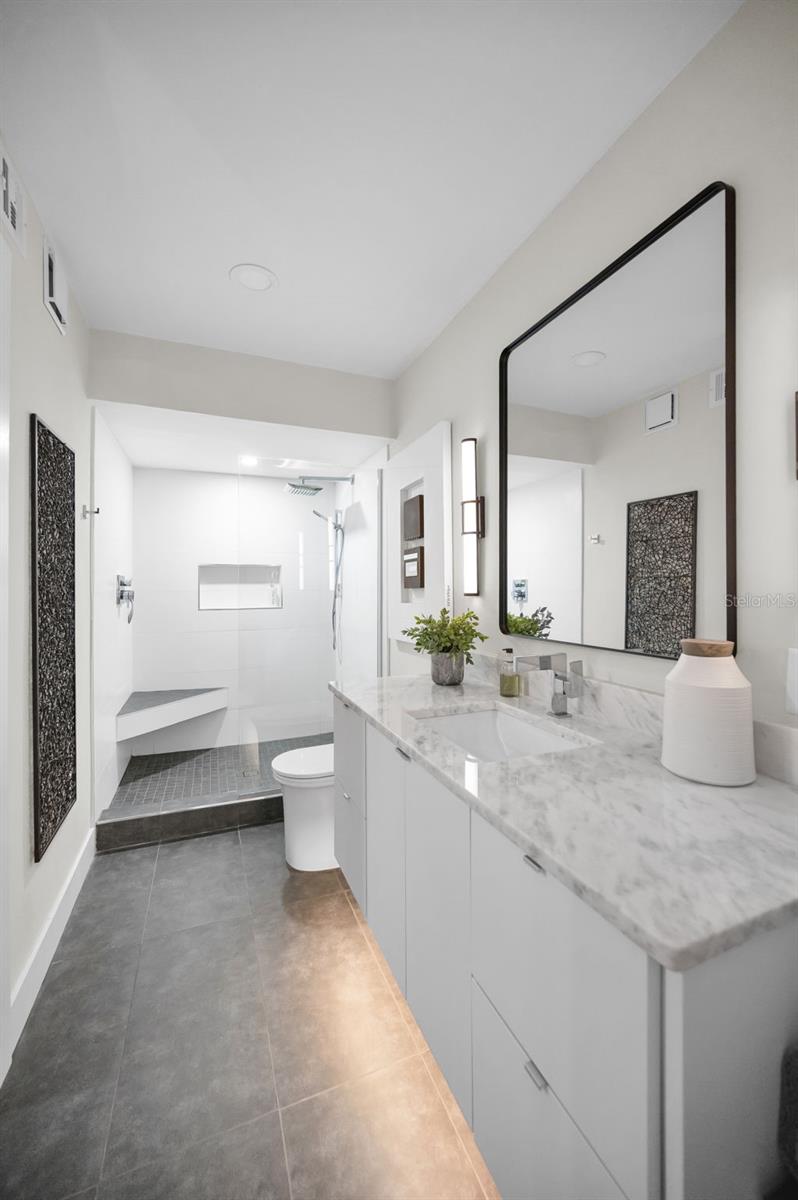 Image 40 of 60 For 5130 Brittany Drive S 101