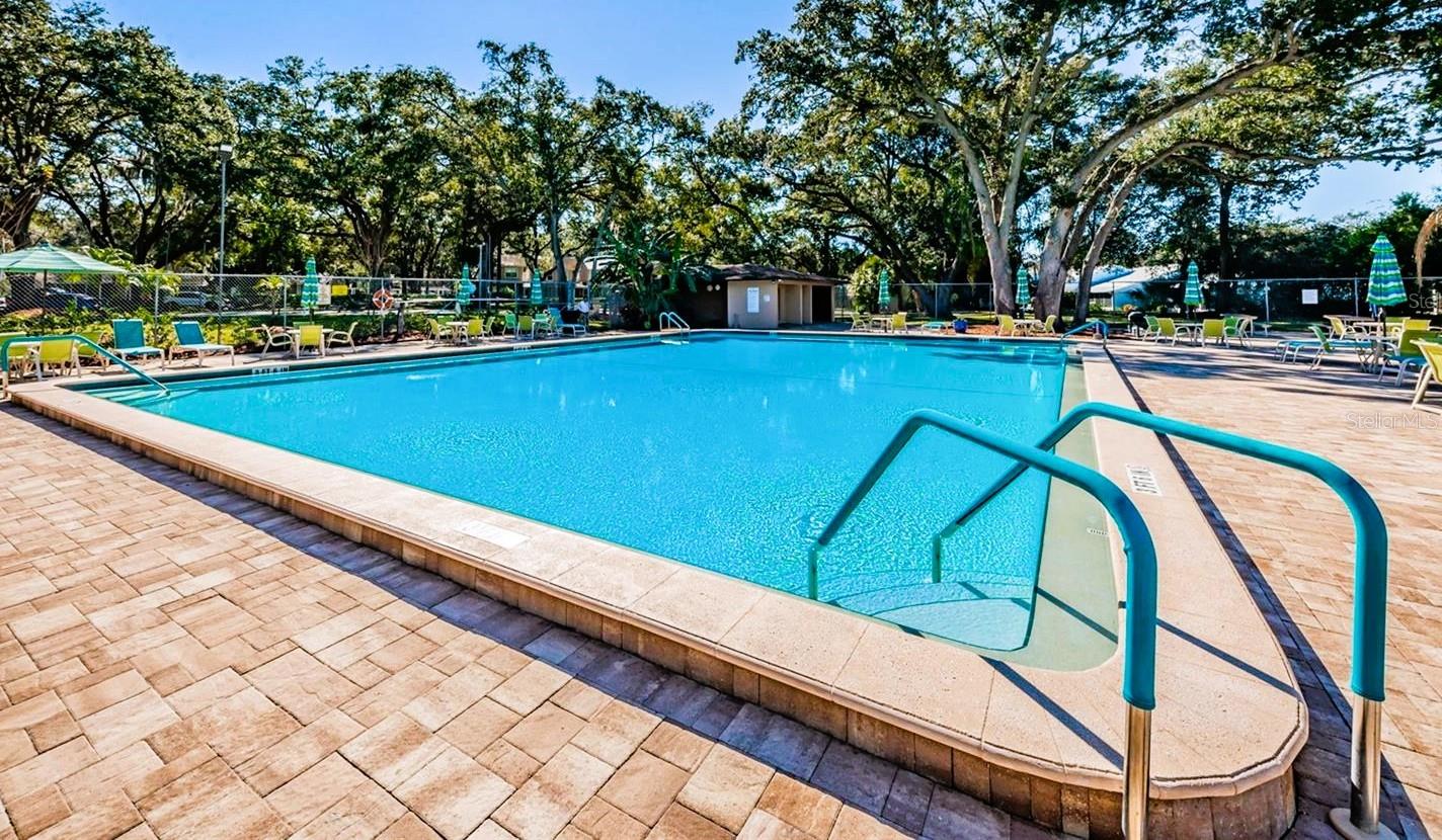 Image 17 of 21 For 3223 Fox Chase Circle N 206