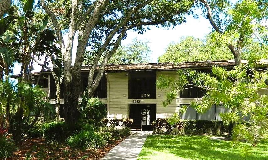 Image 2 of 21 For 3223 Fox Chase Circle N 206