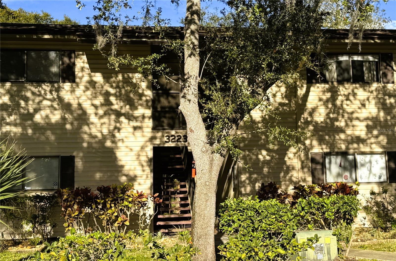 Image 3 of 21 For 3223 Fox Chase Circle N 206