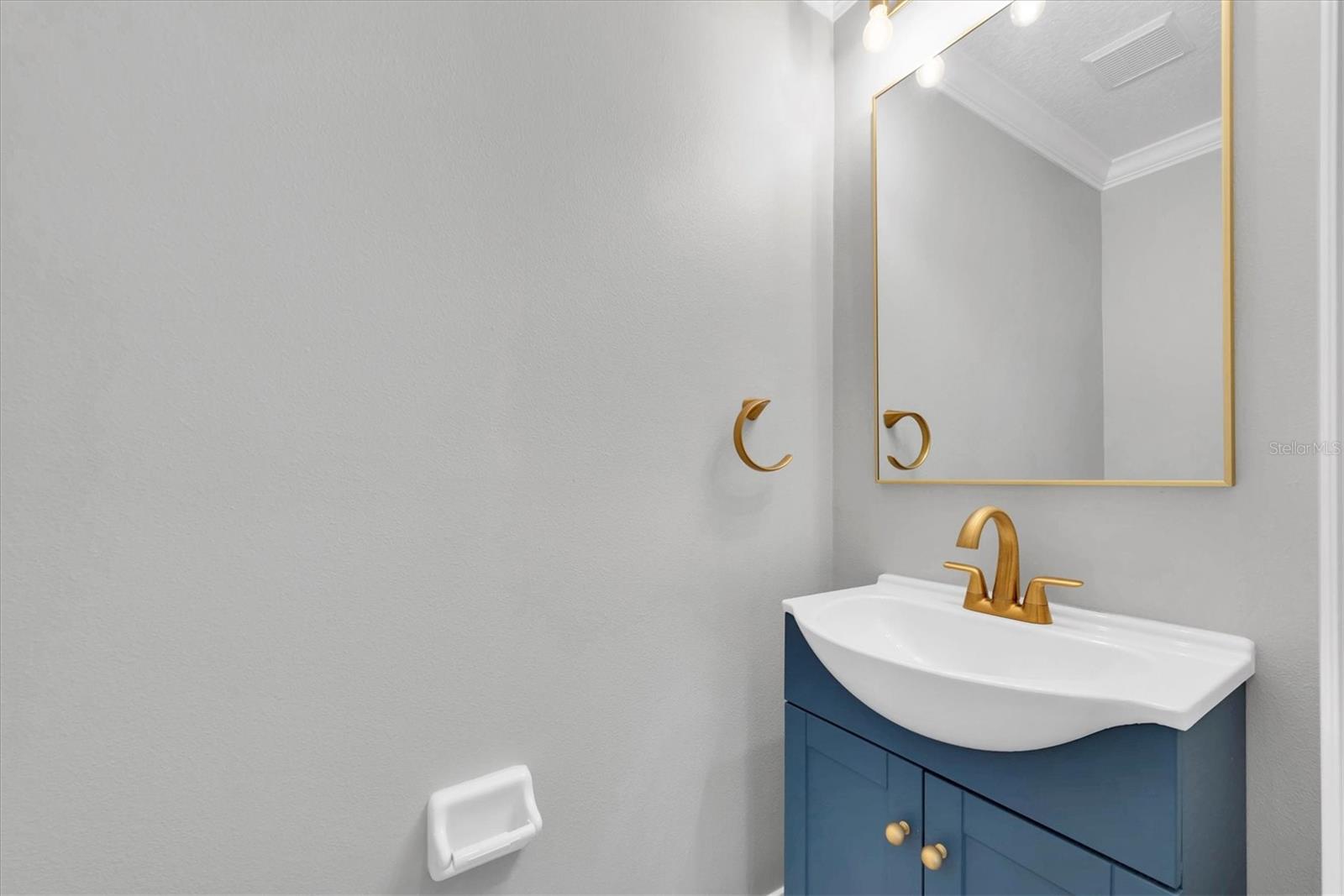 Image 11 of 33 For 209 Rock Garden Place