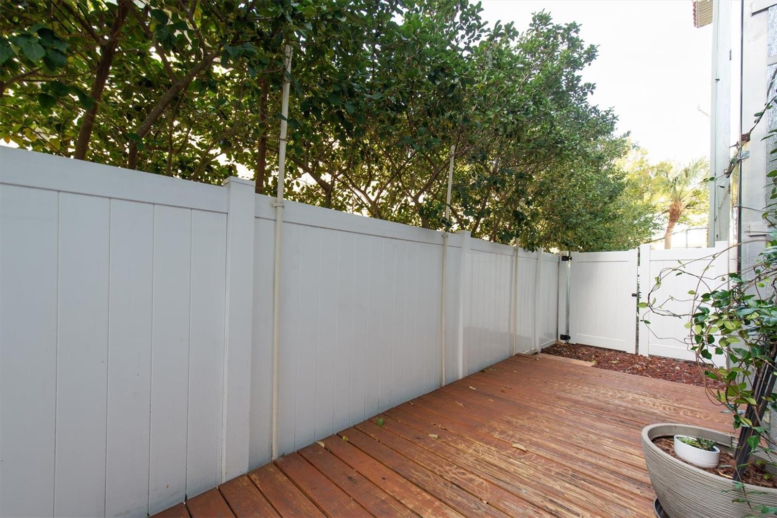 Image 26 of 33 For 209 Rock Garden Place