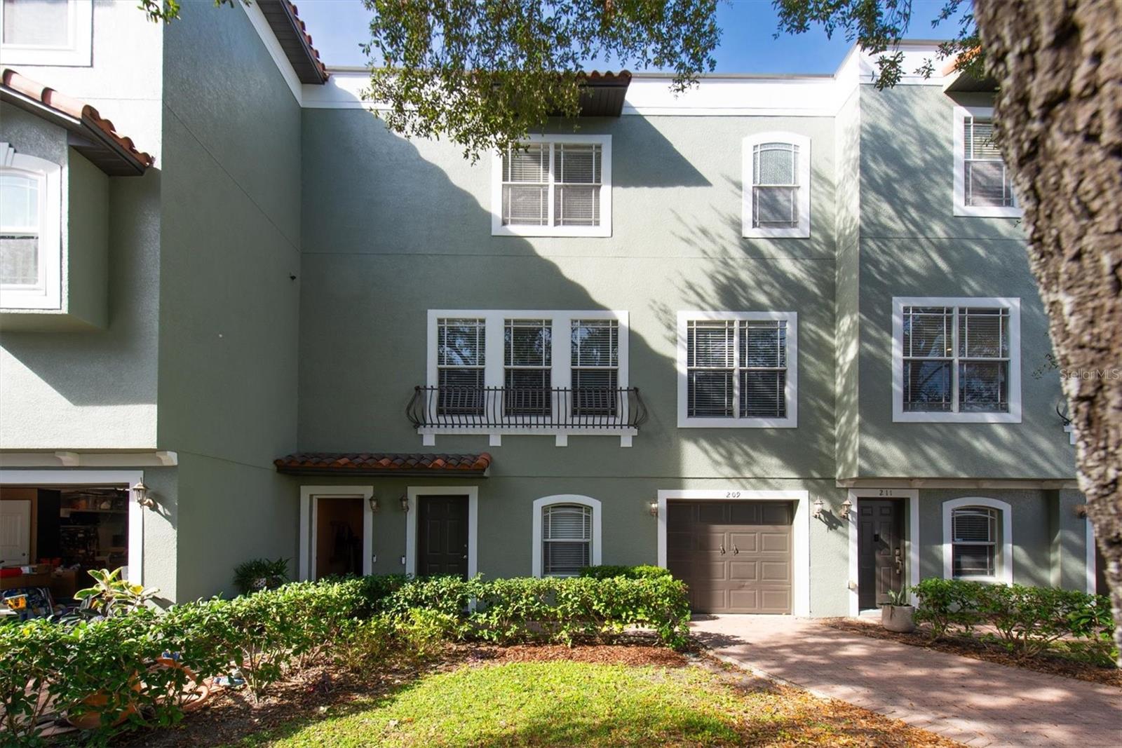 Image 32 of 33 For 209 Rock Garden Place