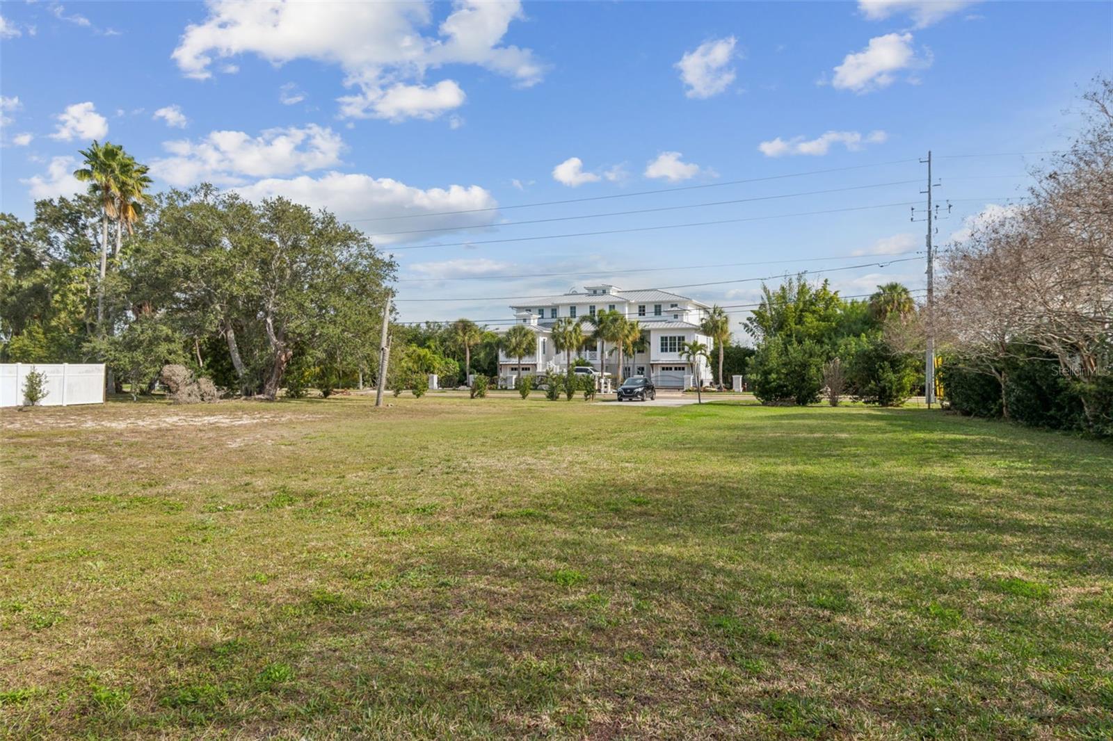 Image 2 of 10 For 939 Bayshore Boulevard