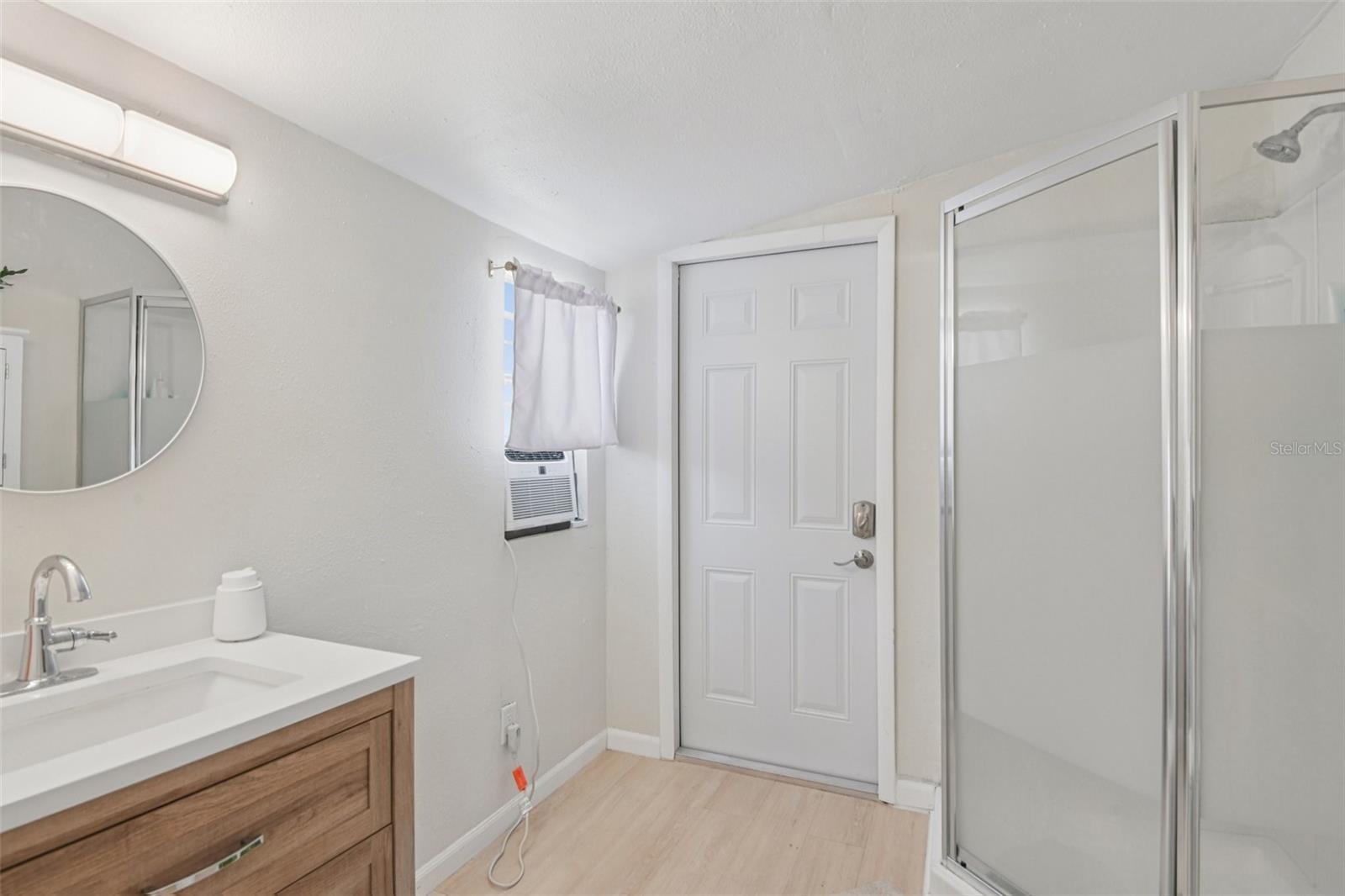 Image 20 of 38 For 6338 6th Avenue S