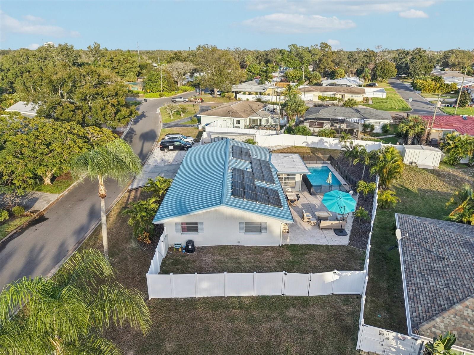 Image 32 of 38 For 6338 6th Avenue S