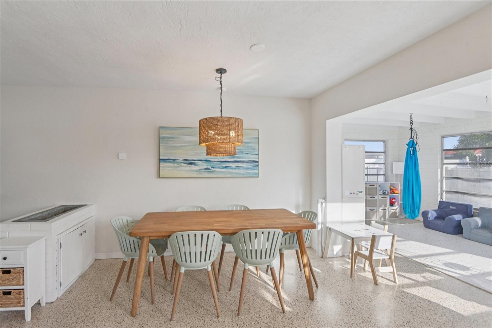 Image 4 of 38 For 6338 6th Avenue S