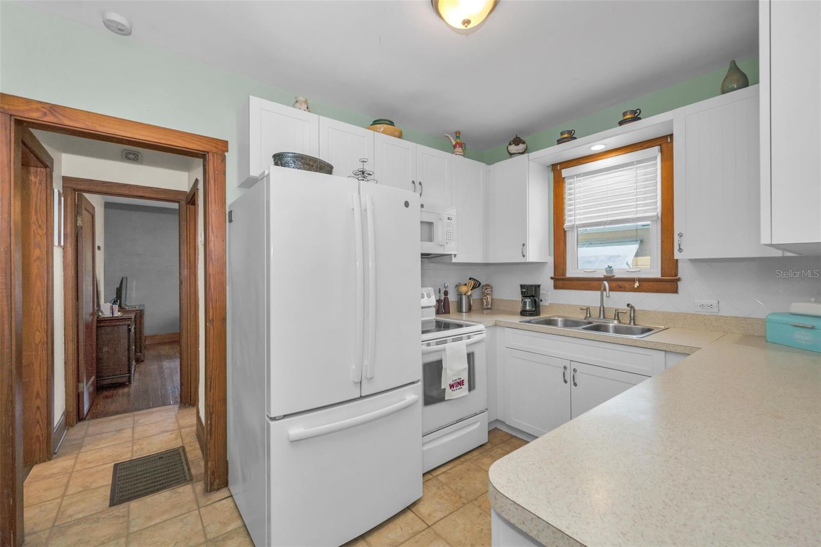 Image 20 of 95 For 5936 Central Avenue