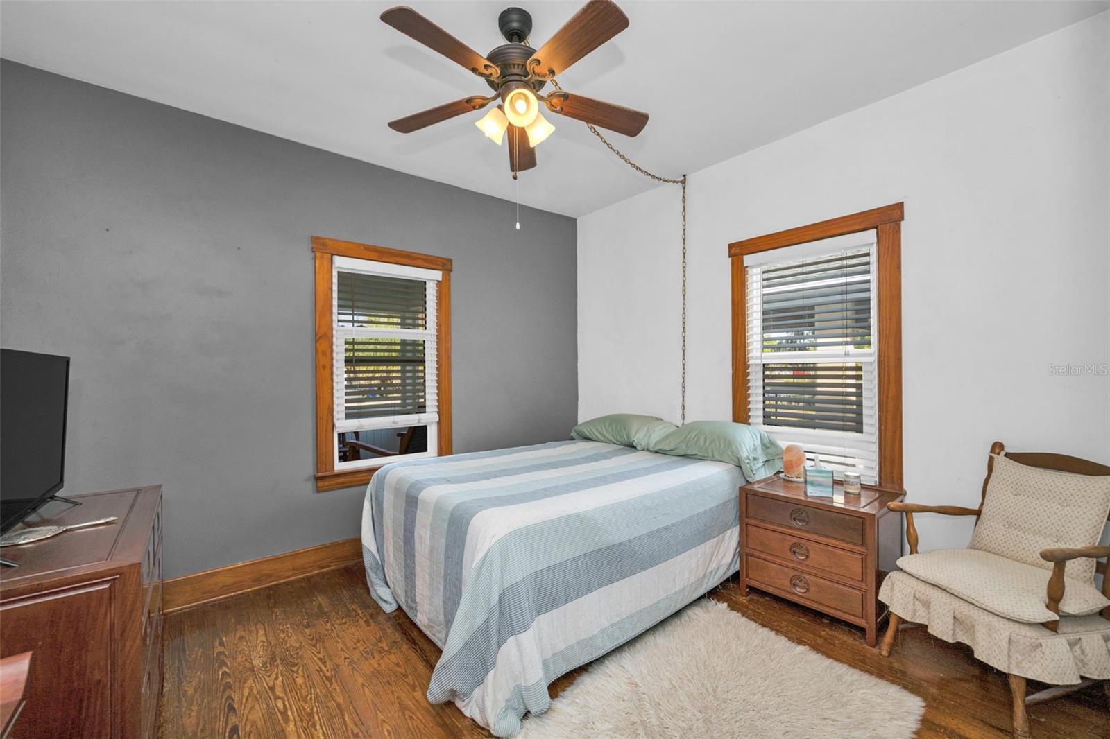 Image 24 of 95 For 5936 Central Avenue