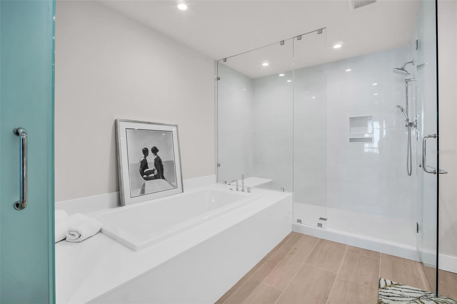 Image 45 of 86 For 301 1st Street S 3104